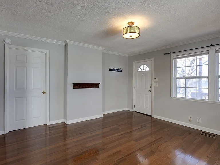 2412 Chapel Ave — Photo 22