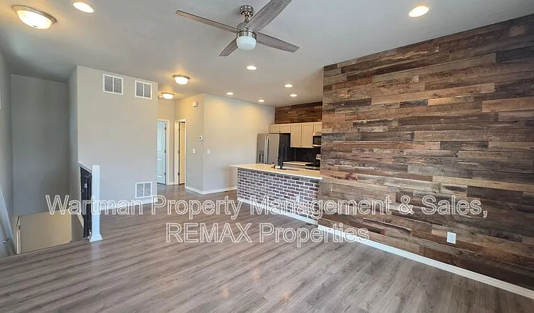 4175 Samaritan Loop — Photo 6