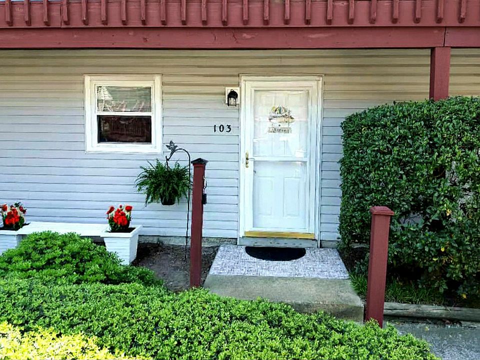 1st image of 500 Barberton Dr