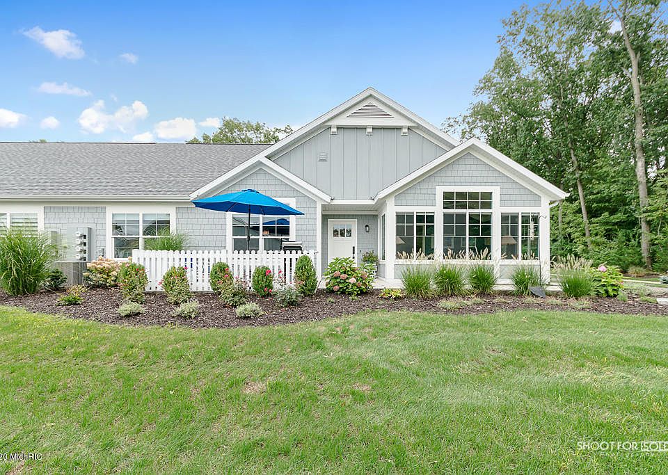 1st image of 259 Bay Breeze Ln