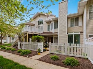 14 Academy Ct, Bedminster, NJ 07921