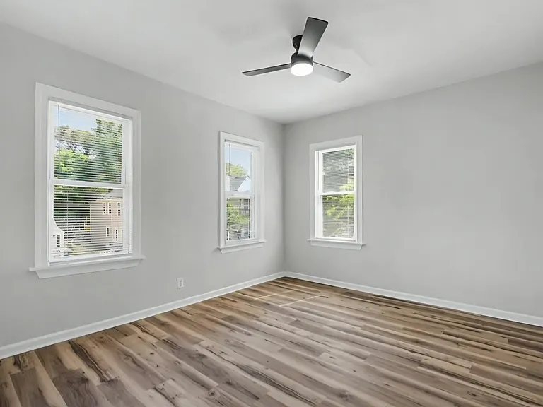 2517 Hale St #B — Photo 10