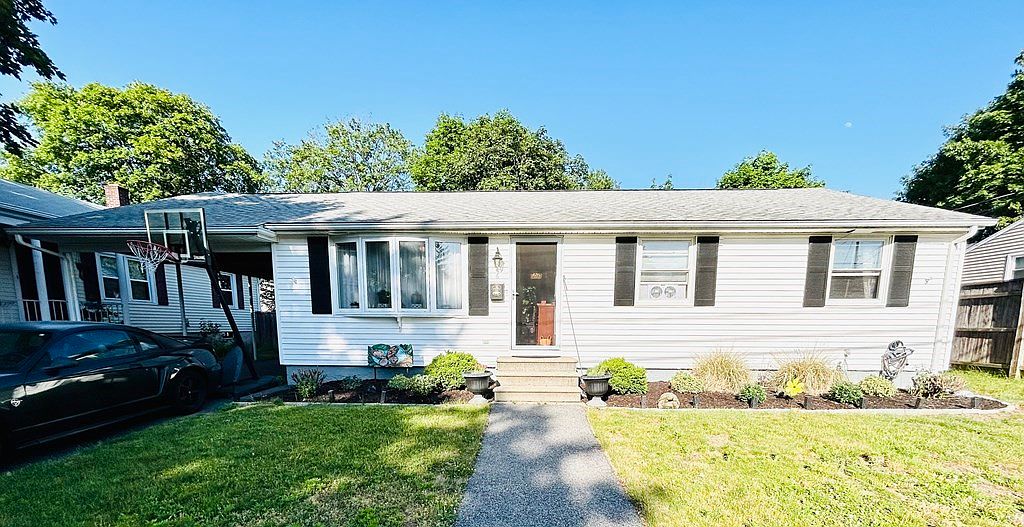 6 Hatherly St, North Providence, RI 02911 Zillow