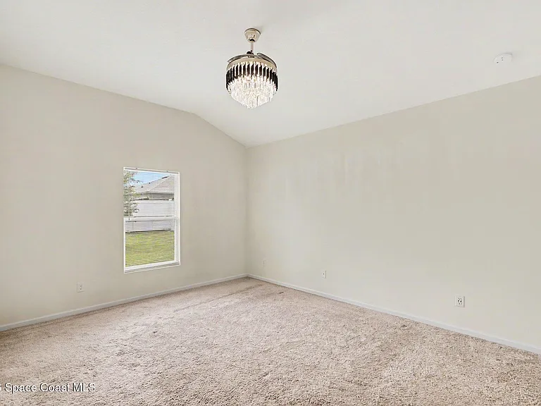 374 Evergreen St NE — Photo 14