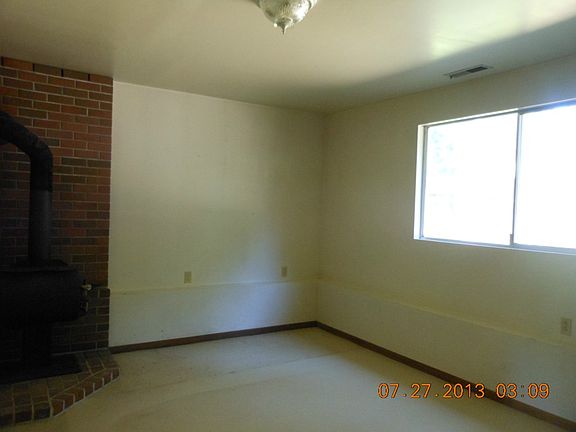 5th image of 30 E Elm Pl