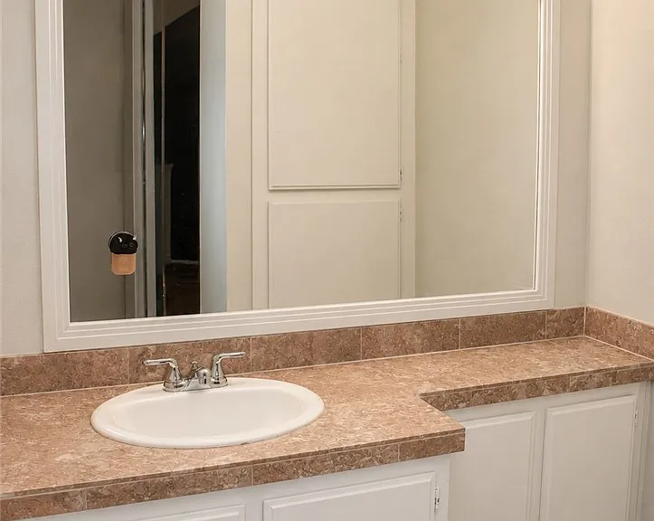 380 S Prospectors Rd — Photo 8