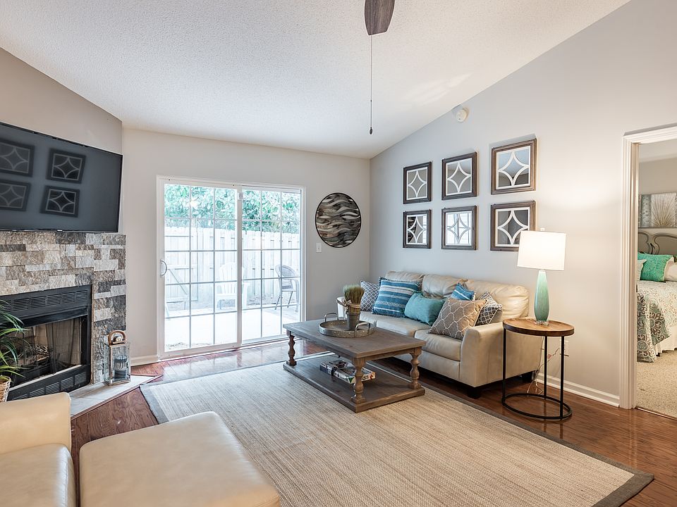 1st image of 1565 Brianna Ln