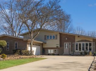 13013 S Forestview Rd, Palos Heights, IL 60463