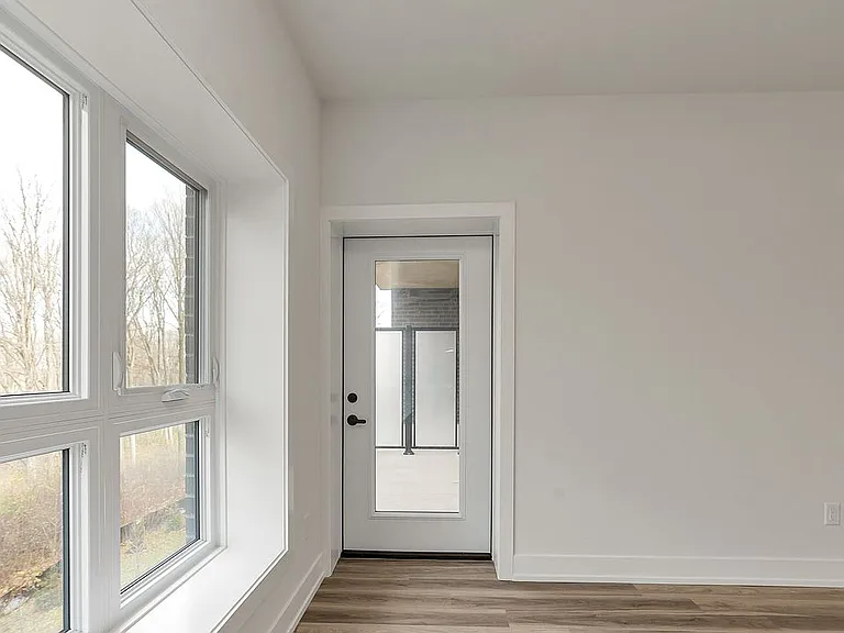 1100 Lackner Pl — Photo 4