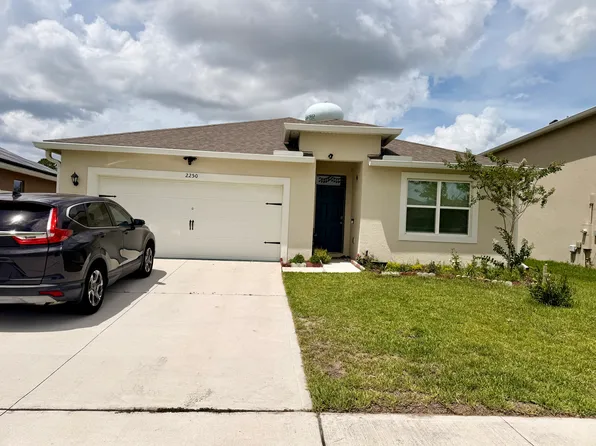 2250 Hidden Palm Dr, Sanford, FL 32773