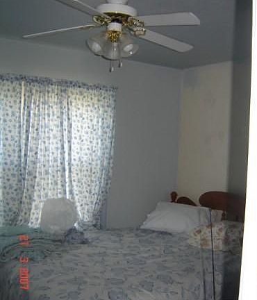 5th image of 751 W Paxton Ave
