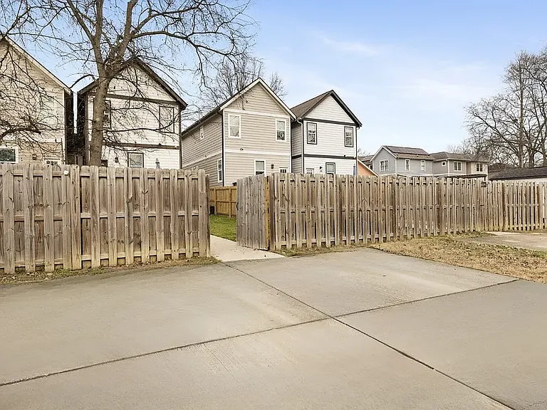 1110 Cahal Ave — Photo 26