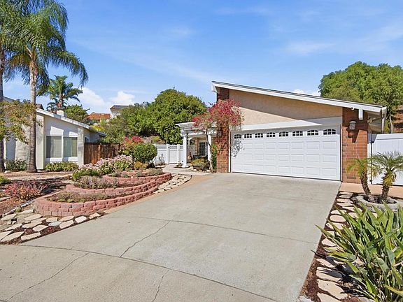 2nd image of 10930 Sombra Ct