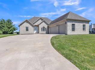 7504 Pinnacle Dr, Worden, IL 62097