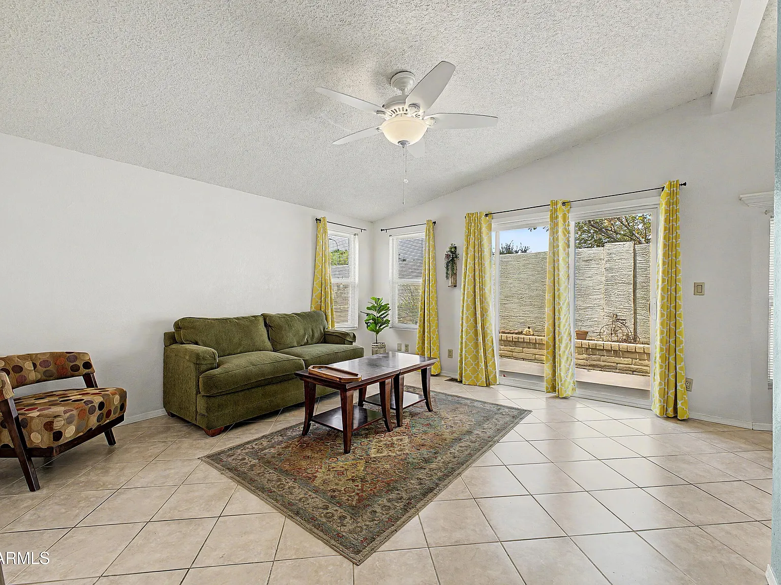 2 bed, 2.0 bath, 920 sqft, $1,550 — Photo 3