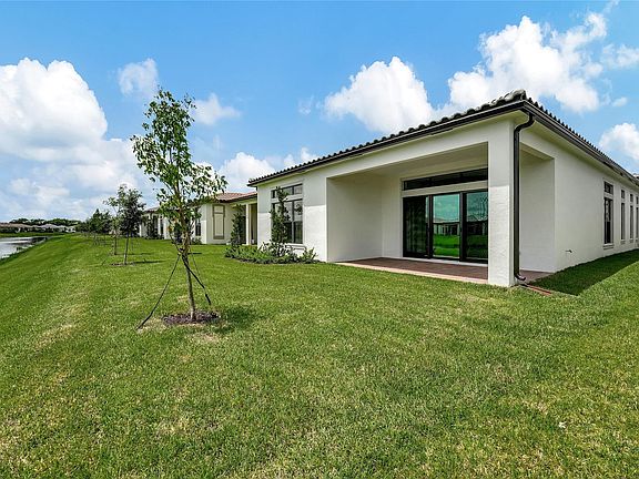 5th image of 8148 Liberty Way