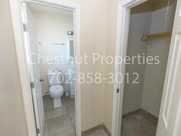 121 W Fleming Ave #121 — Photo 16
