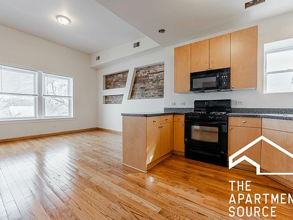 5th image of 1824 N Campbell Ave #3