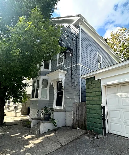 18 Armstrong Ave #1 Photo 1