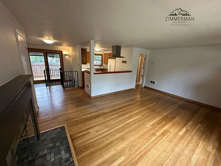 487 W 19th Ave — Photo 2