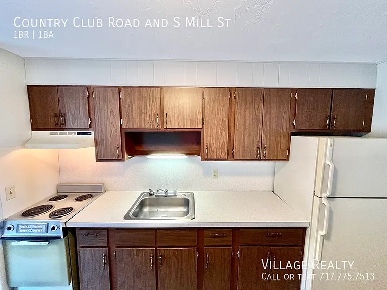 Country Club Rd — Photo 29