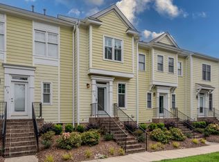 908 Highgrove Dr, Chapel Hill, NC 27516