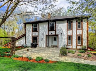 W248S6365 Mark Trl, Waukesha, WI 53189