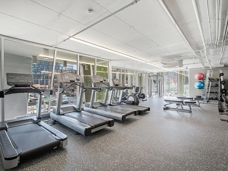 740 W Fulton St #1108 — Photo 16