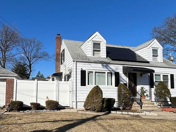 2nd image of 108 Westcott Blvd