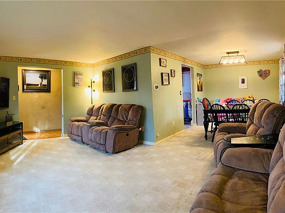 4th image of 17 Woodland Drive