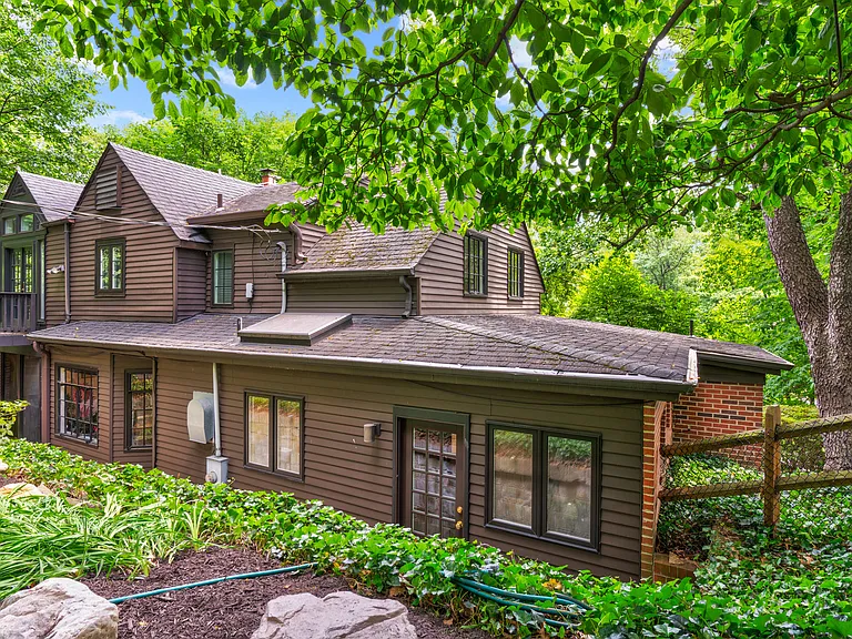 3402 Halcyon Dr — Photo 33