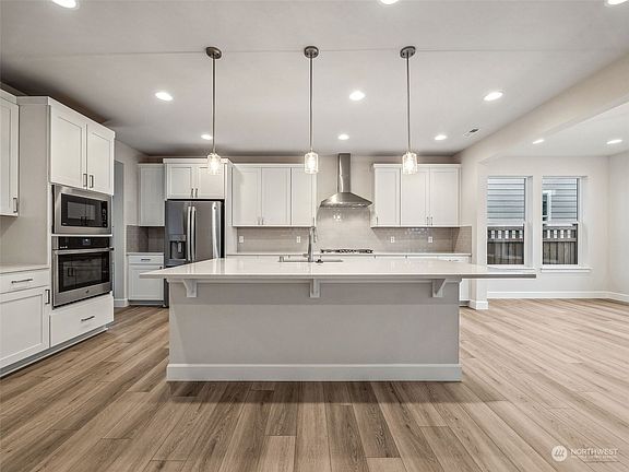 4th image of 15428 206th Avenue E #215