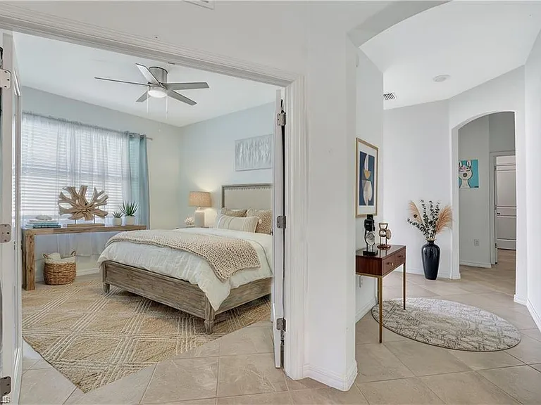 2567 Vine Ave — Photo 12