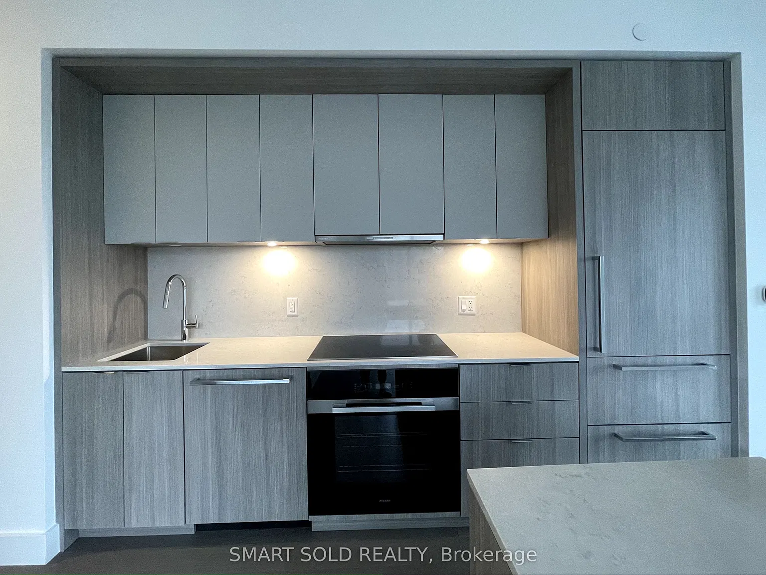 3 bed, $3,380 — Photo 4