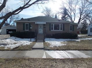 376 14th St, Fond Du Lac, WI 54935