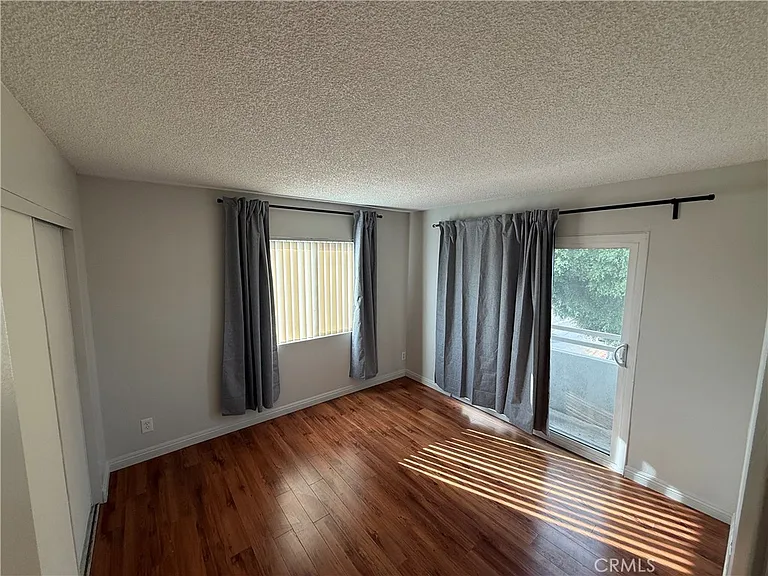 400 N Hobart Blvd #301 — Photo 10