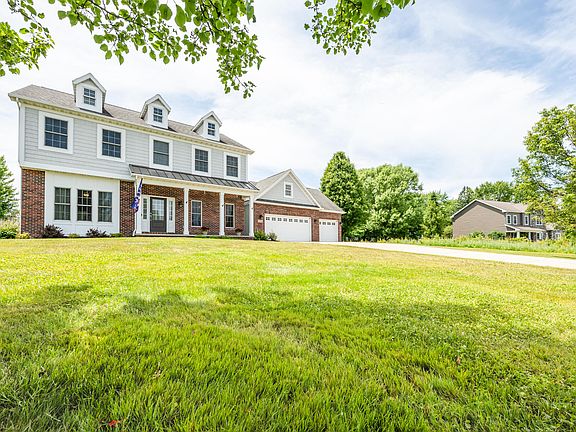 2nd image of 3794 Derry Dr