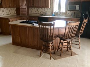 22071 Honeysuckle Ln, Curtice, OH 43412