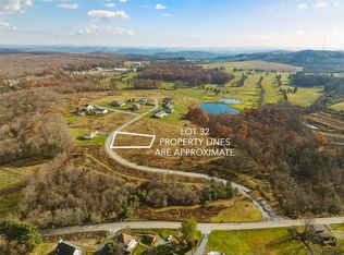 32 Oak Crest Dr #32, Stoystown, PA