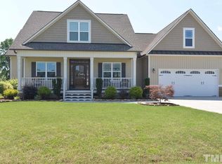 354 Carriage Creek Dr, Smithfield, NC 27577