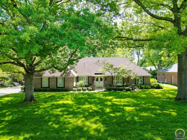 116 SW Fairlawn Rd, Topeka, KS 66606