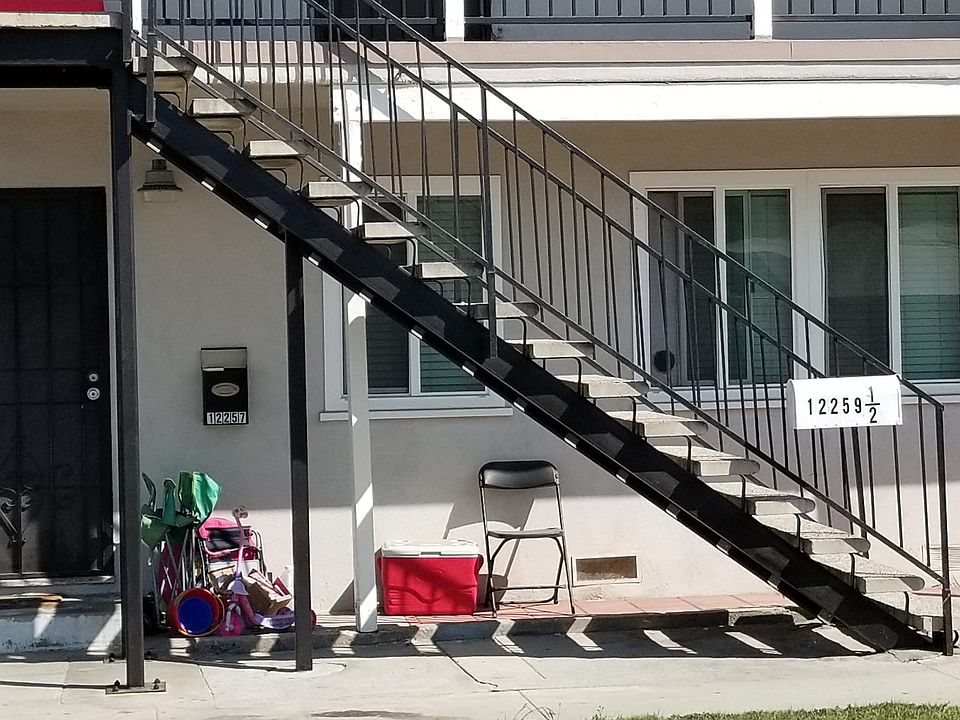 1st image of 12259 Rosecrans Ave