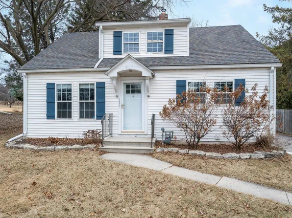 133 Greene Ave, Green Bay, WI 54301