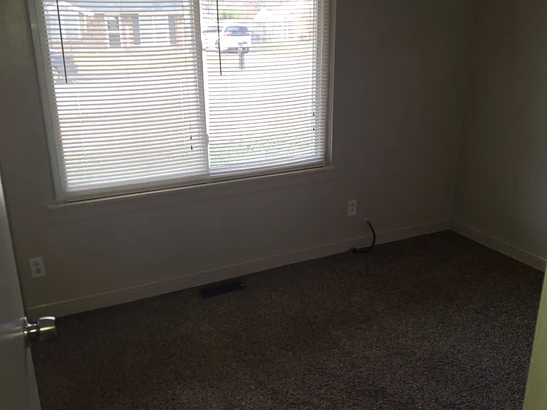 5439 Gerald Dr — Photo 22