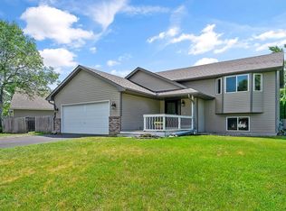 6139 Forest Boulevard Trl, Wyoming, MN 55092