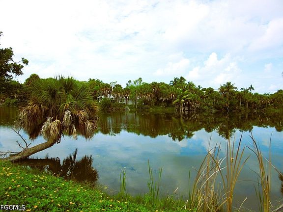 3rd image of 3784 Coquina Dr