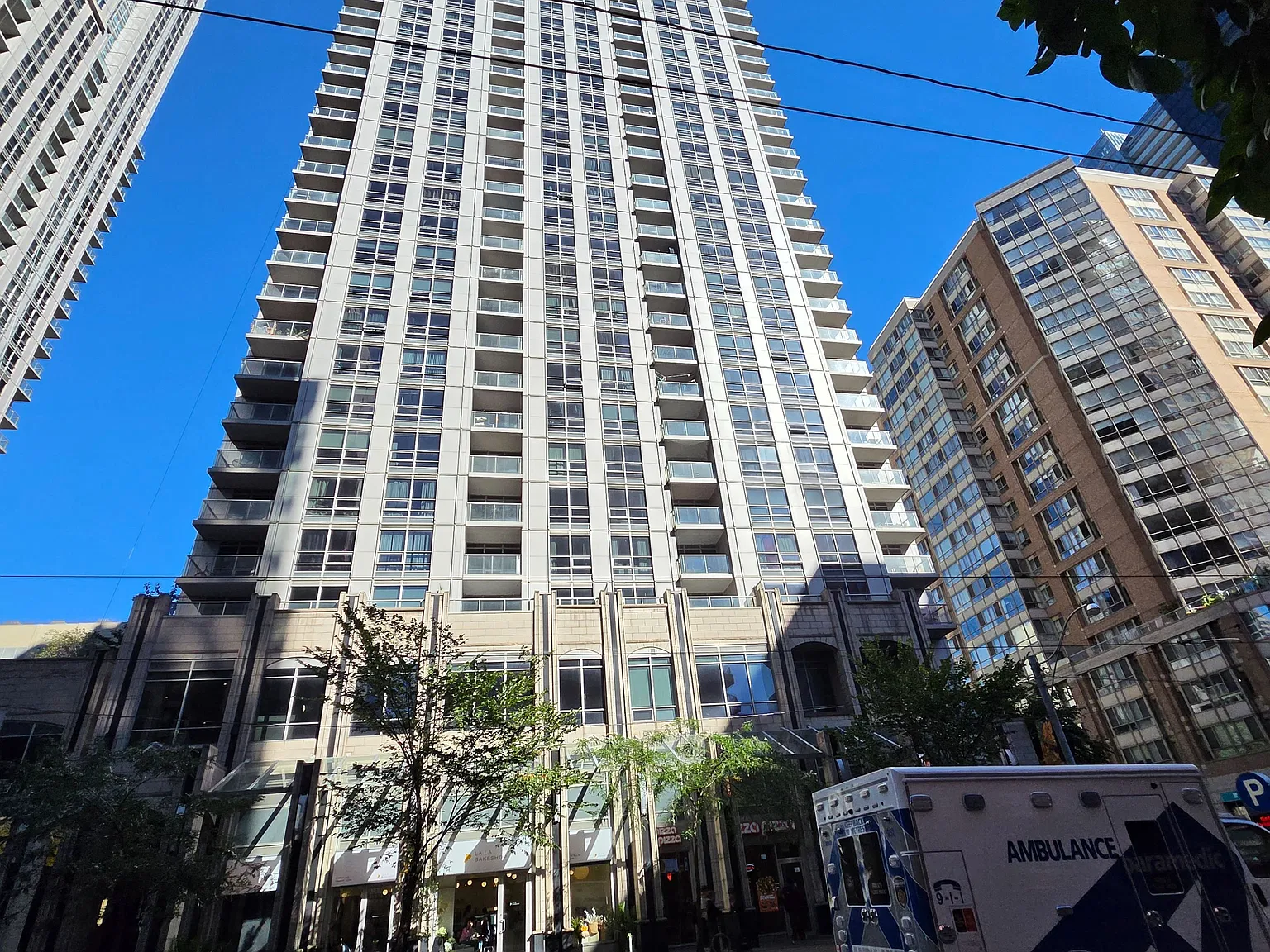 2 bed, $2,850 — Photo 2