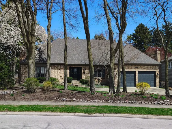 972 Johnson Dr, Naperville, IL 60540