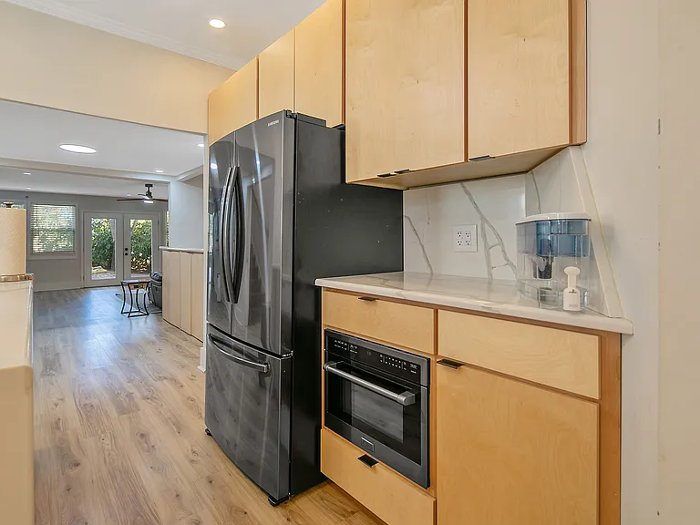 1208 Goodview Ave — Photo 35