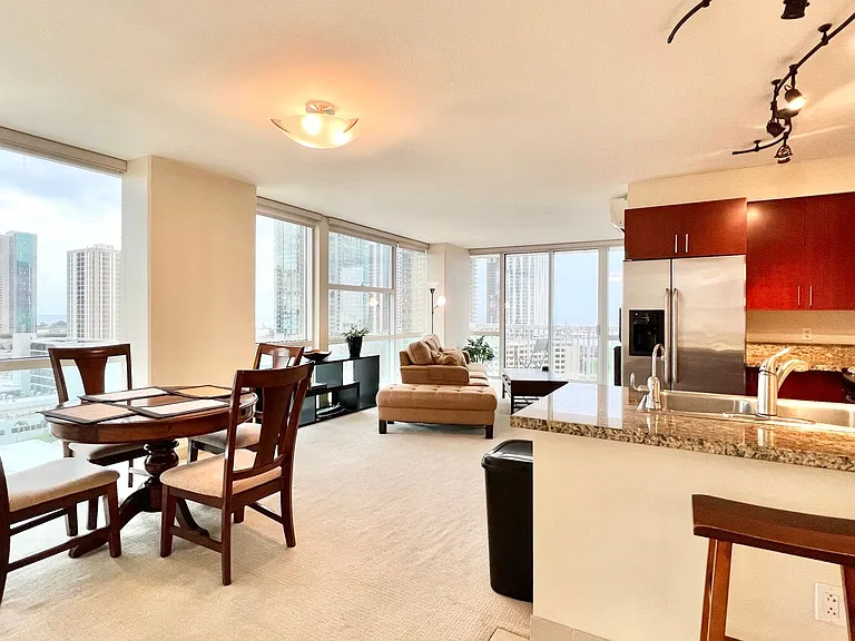 909 Kapiolani Blvd #1601 — Photo 1